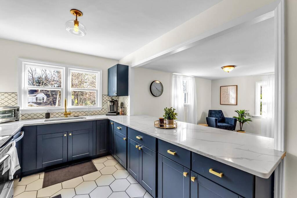 Fully Renovated 4 Bed Buena Vista House Near Wfu Villa Winston-Salem Exterior photo