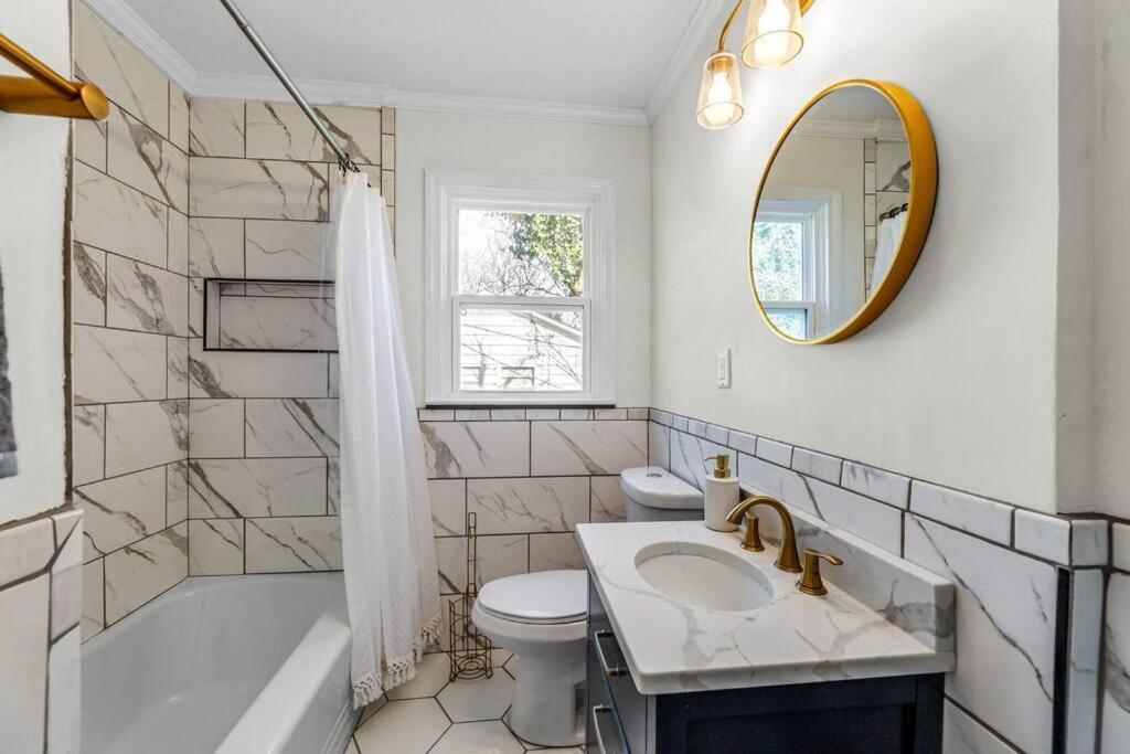 Fully Renovated 4 Bed Buena Vista House Near Wfu Villa Winston-Salem Exterior photo